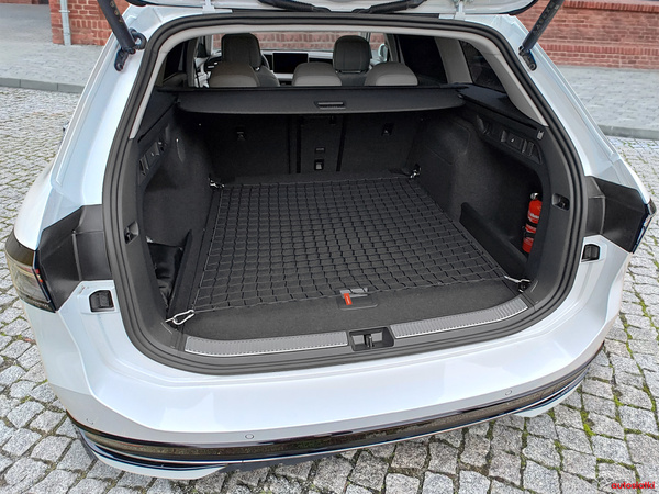 Siatka do bagażnika Volkswagen Passat B9 Kombi (Variant)
